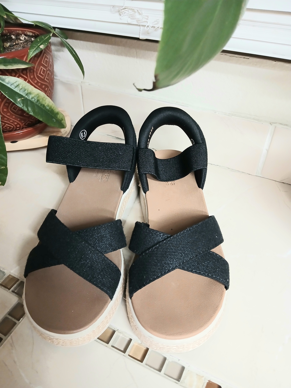 Skechers Bobs Black and Tan Platform Crisscross Sandals